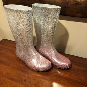 Girls rain boots size 3